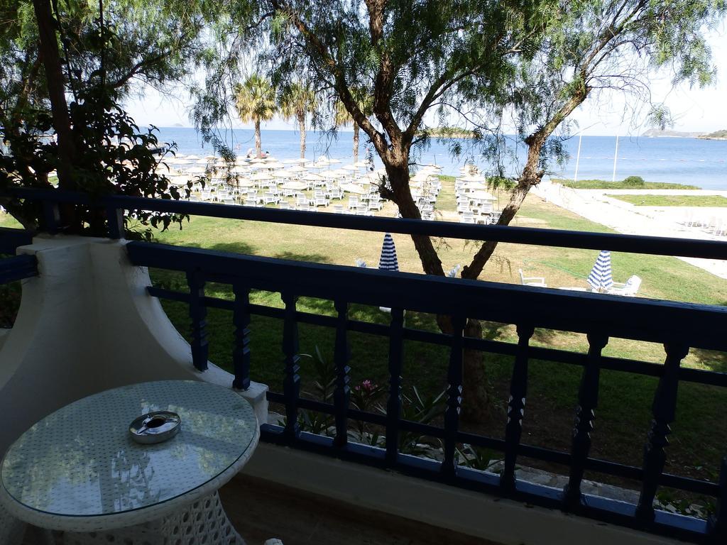 Club Blue White All Inclusive Turgutreis Phòng bức ảnh