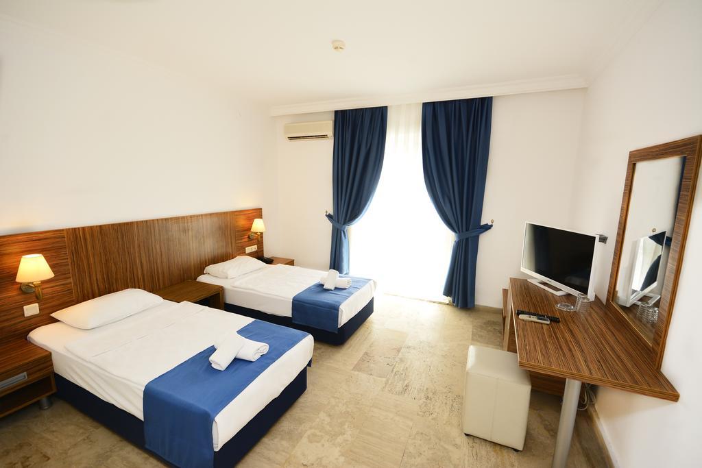 Club Blue White All Inclusive Turgutreis Ngoại thất bức ảnh
