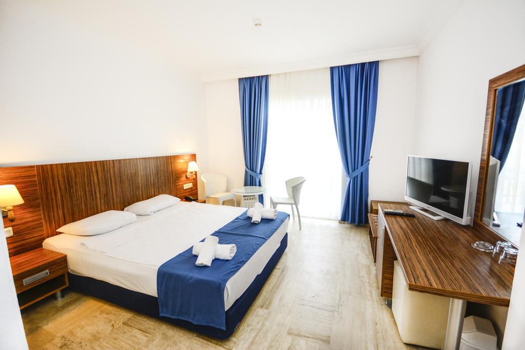 Club Blue White All Inclusive Turgutreis Ngoại thất bức ảnh