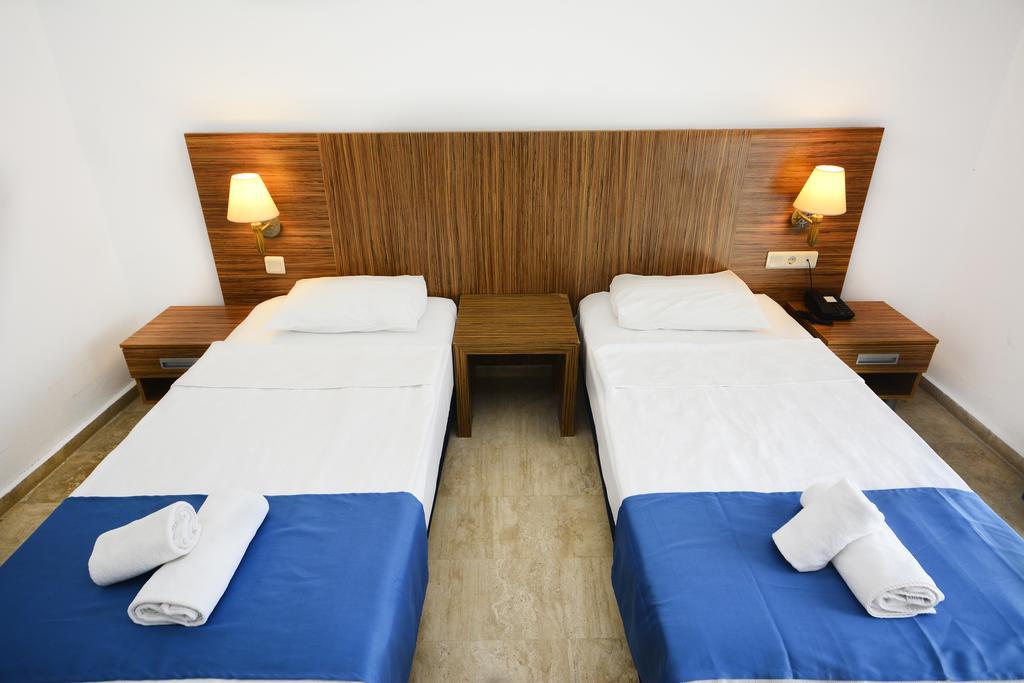 Club Blue White All Inclusive Turgutreis Ngoại thất bức ảnh